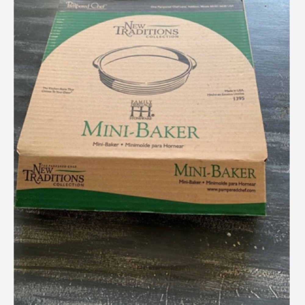 Pampered Chef Mini-Baker Stoneware Baking Dish